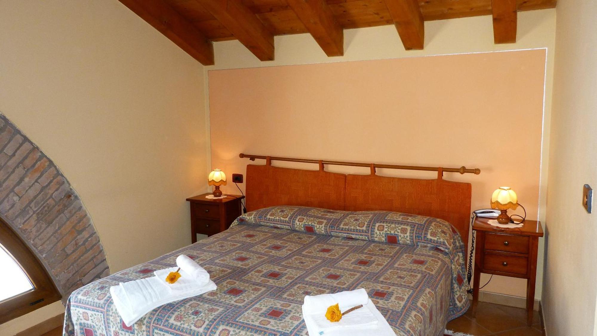Agriturismo Ai Due Volti Dossobuono Quarto foto