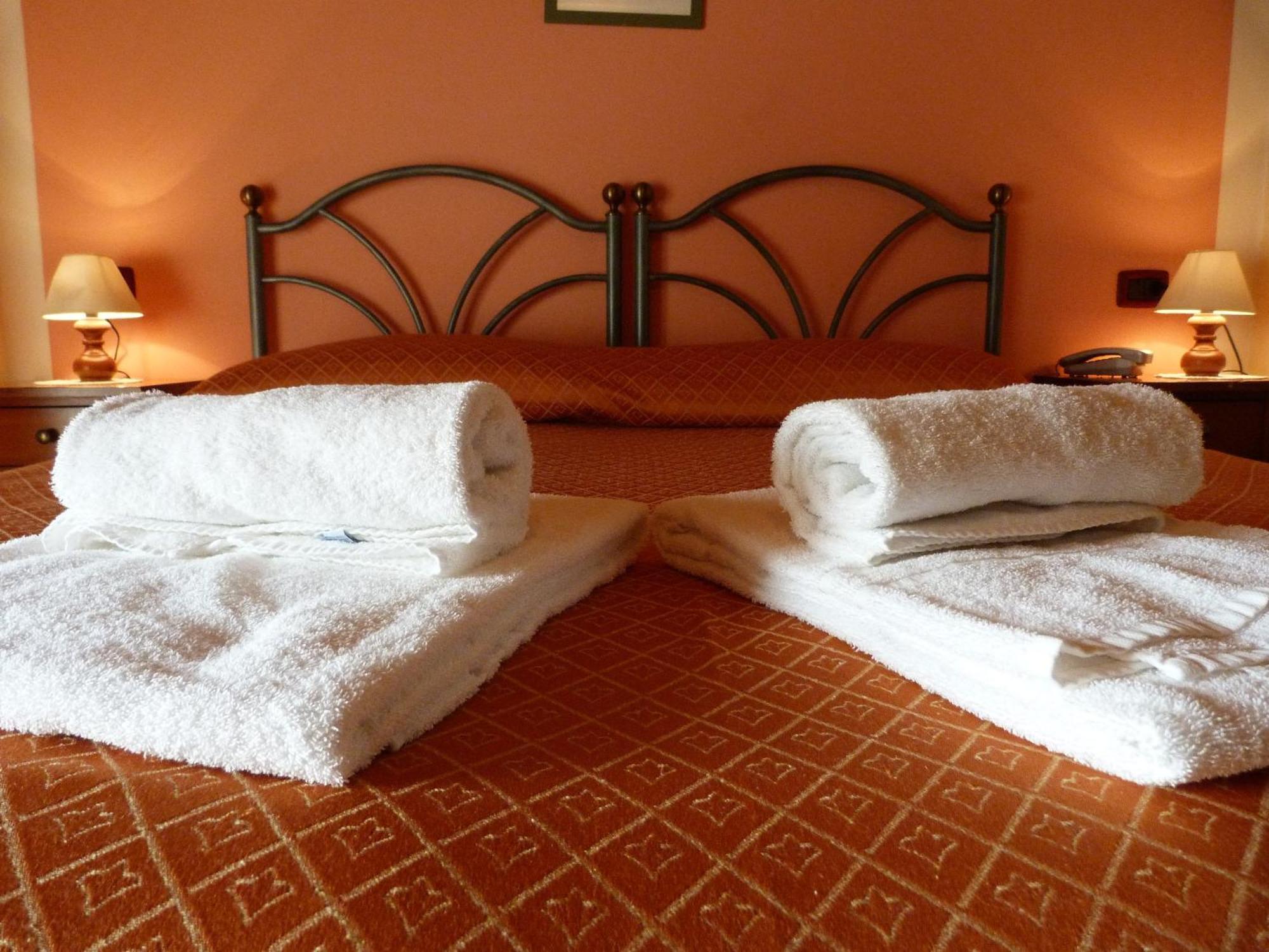 Agriturismo Ai Due Volti Dossobuono Quarto foto