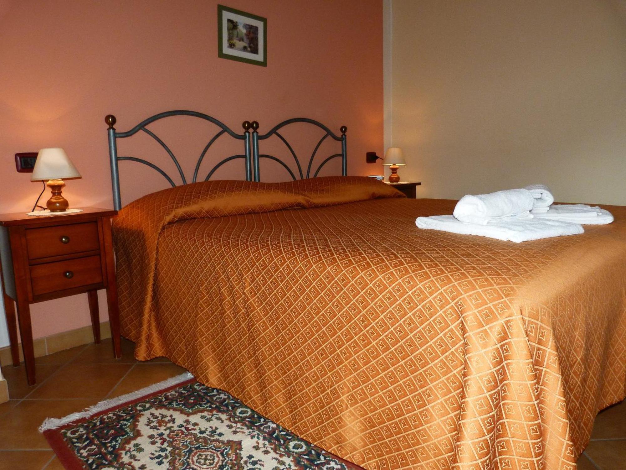 Agriturismo Ai Due Volti Dossobuono Quarto foto
