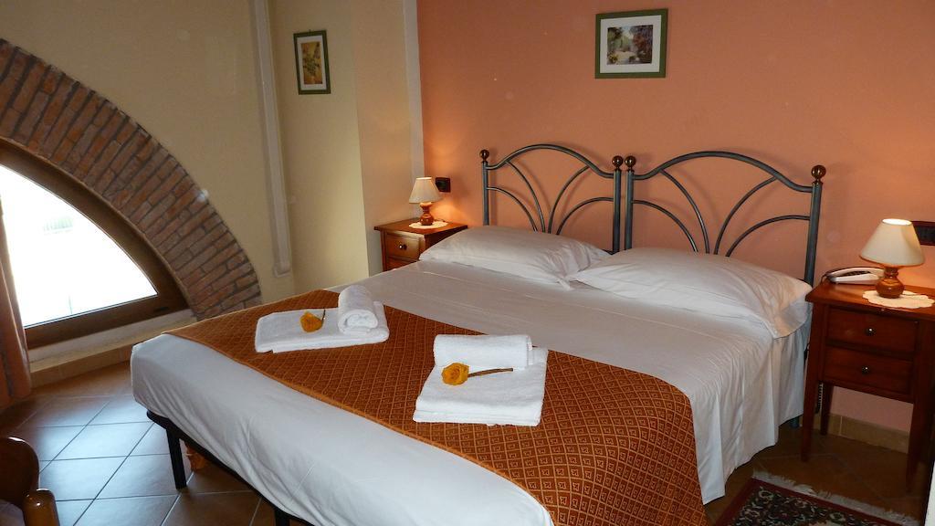 Agriturismo Ai Due Volti Dossobuono Quarto foto
